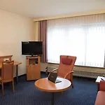 Parkhotel Bad Homburg فندق 4*