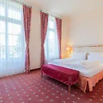 Parkhotel Bad Homburg فندق