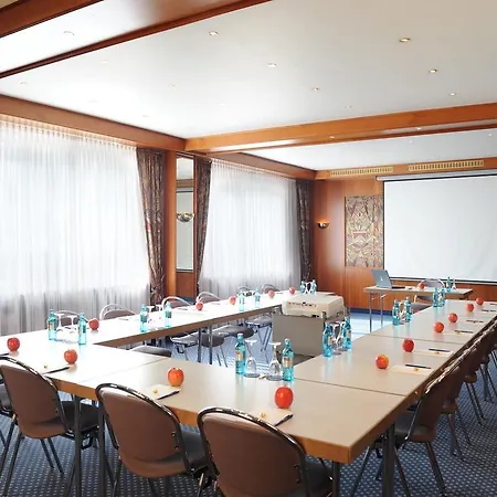 Parkhotel Bad Homburg 4*