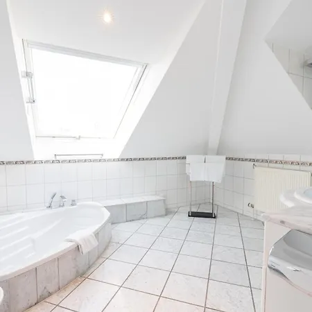 Parkhotel Bad Homburg 4*
